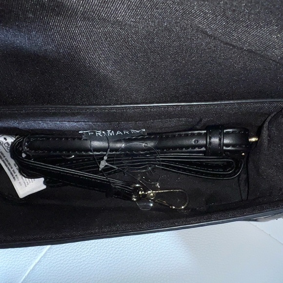 Black and Gold Lock Purse - Picture 4 of 4